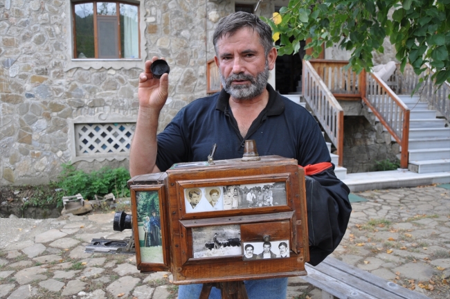 Baba yadigarı fotoğraf makinasıyla geçmişin izlerini canlı tutuyor